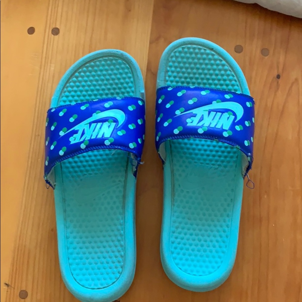 nike slides